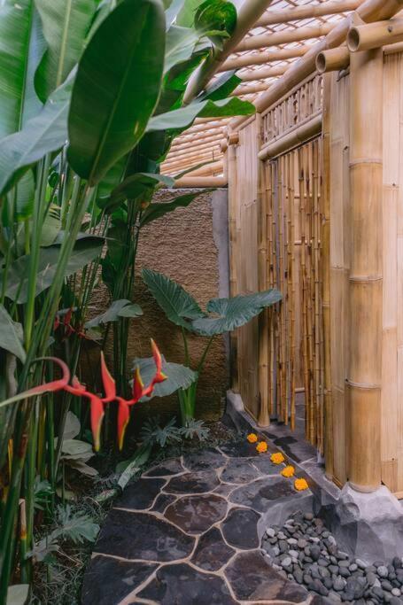 Makerti Bali~Bamboo House Villa Selat Kültér fotó